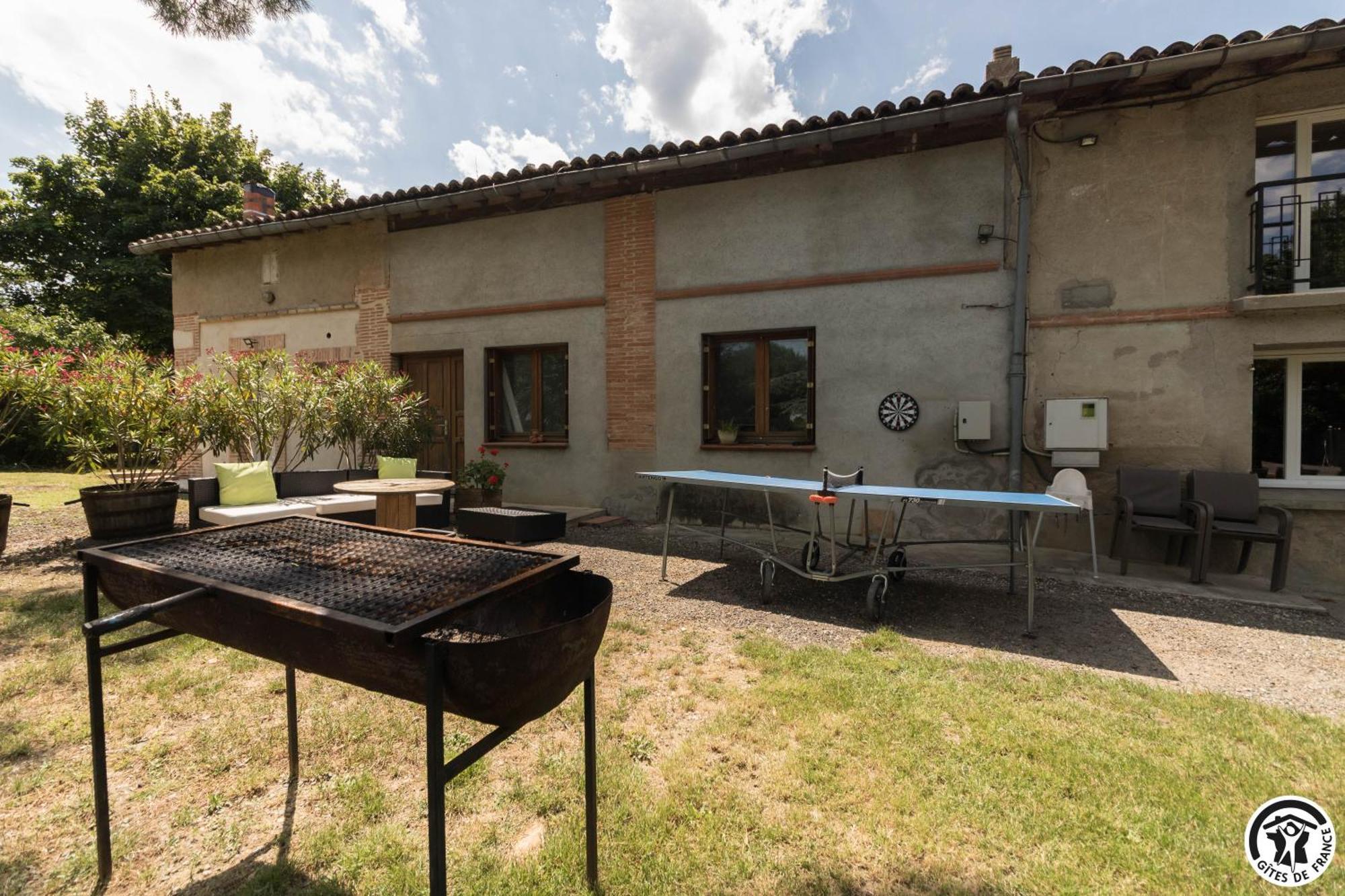 Gite Des Moulins Castelnau-dʼEstrétefonds Exterior foto